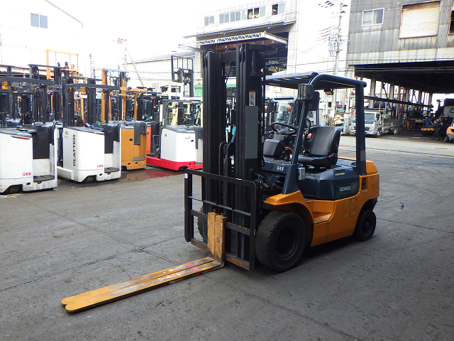 7FG25-10896