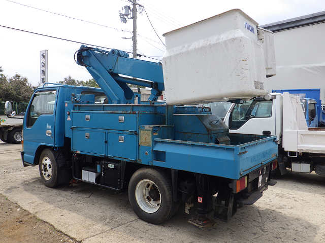 4.NKR66E-7495840