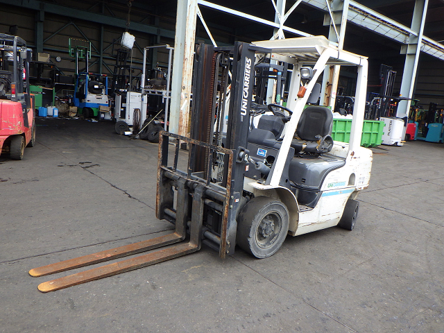U1F2A25J-400272